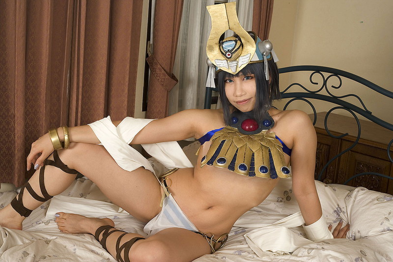 露出の多いコスプレにムラムラ!